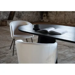 Bootcut oval matbord