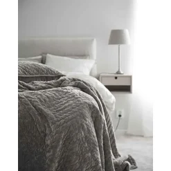 Cia - Samantha Kuddfodral