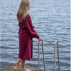 College Robe Kosta Linnewäfveri